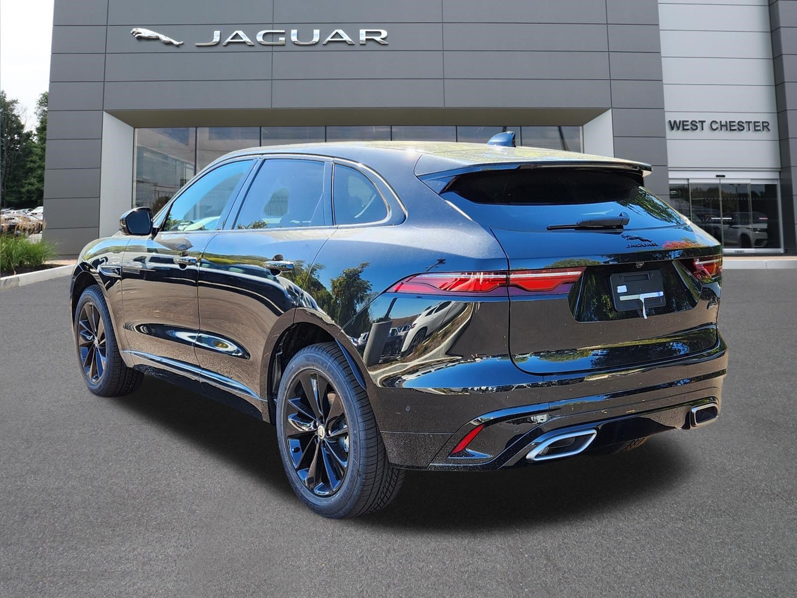New 2026 Jaguar F-PACE R-Dynamic S AWD/4WD image 3