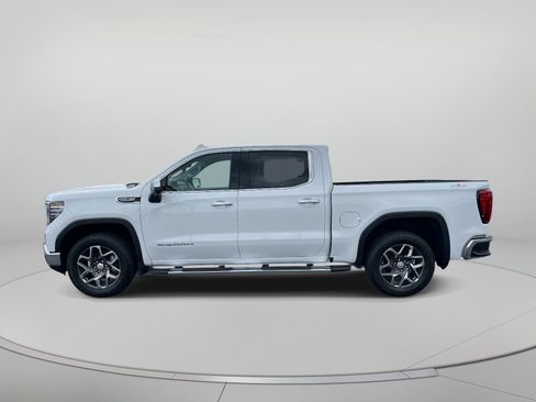 New 2026 GMC Sierra 1500 SLT AWD/4WD image 8