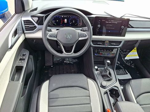 Used 2025 Volkswagen Taos SEL w/ Black Wheel Plus Package AWD/4WD image 10
