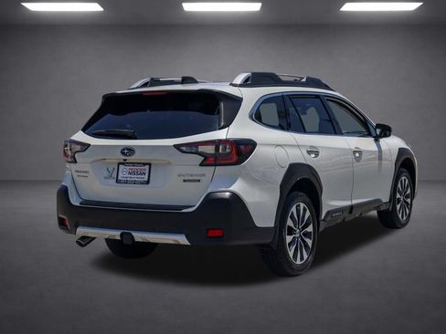 Used 2024 Subaru Outback Touring AWD/4WD image 4
