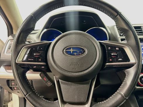 Used 2018 Subaru Outback 2.5i Limited AWD/4WD image 11