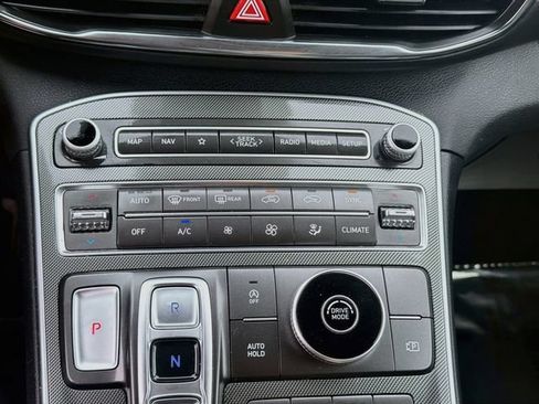Used 2023 Hyundai Santa Fe SEL FWD image 16