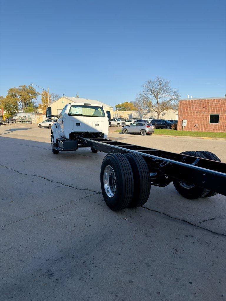 New 2026 Ford F650 2WD Regular Cab Super Duty image 5