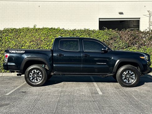 Used 2020 Toyota Tacoma TRD Off-Road w/ TRD Premium Off Road Package image 3