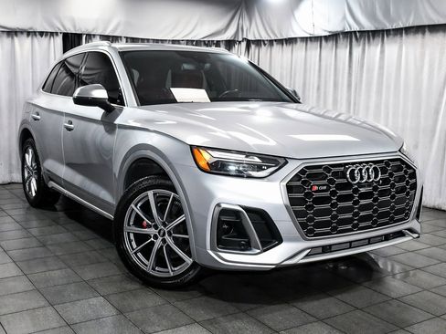 Used 2022 Audi SQ5 Premium Plus w/ Premium Plus Package image 3