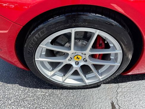 Used 2013 Ferrari California RWD image 9
