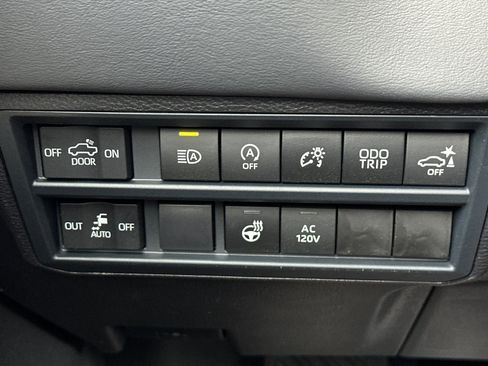 New 2026 Toyota Tundra Platinum AWD/4WD image 28