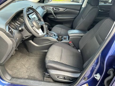 Used 2020 Nissan Rogue SV w/ Premium Package AWD/4WD image 10