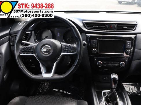 Used 2020 Nissan Rogue SV AWD/4WD image 21