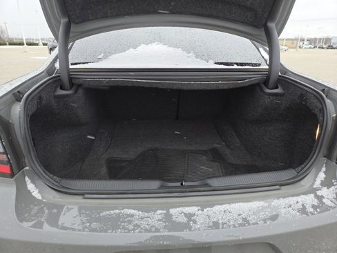 Used 2018 Dodge Charger R/T Scat Pack image 16