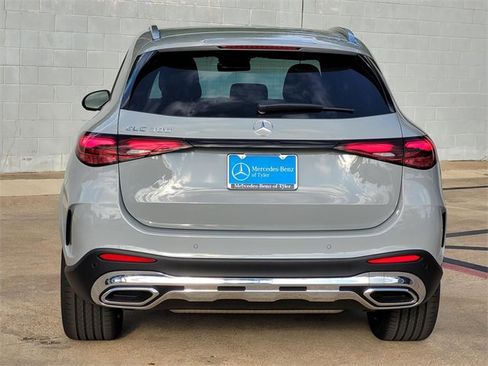 New 2026 Mercedes-Benz GLC 300 image 5