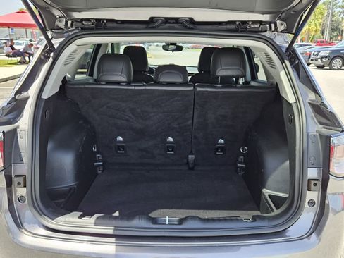 Used 2022 Jeep Compass Latitude image 6