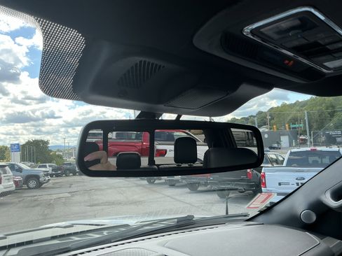 Used 2023 Ford F150 Raptor w/ Raptor Carbon Fiber Package image 26