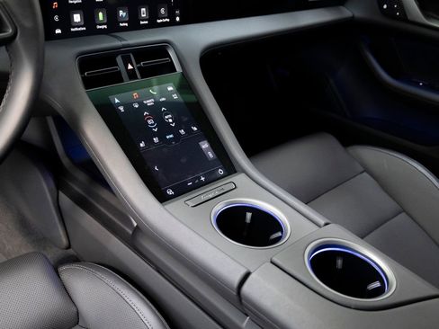 New 2025 Porsche Taycan 4S image 15