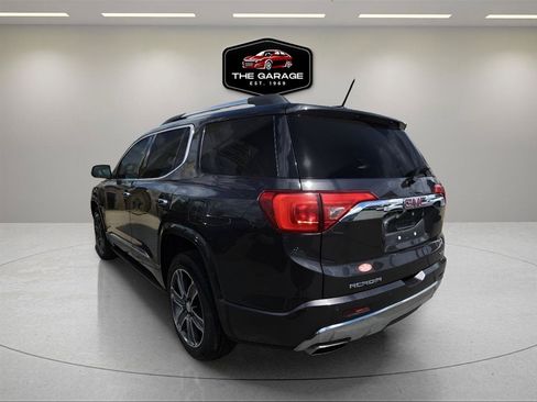 Used 2017 GMC Acadia Denali w/ Technology Package AWD/4WD image 4