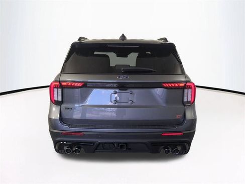 Used 2025 Ford Explorer ST AWD/4WD image 6