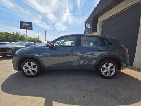 Used 2023 Honda HR-V LX image 4