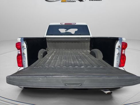 Used 2023 Chevrolet Silverado 2500 Custom w/ Custom Convenience Package AWD/4WD image 15