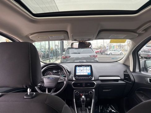 Used 2018 Ford EcoSport SE w/ SE Convenience Package image 12