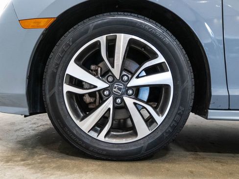 Used 2024 Honda Odyssey Touring image 11