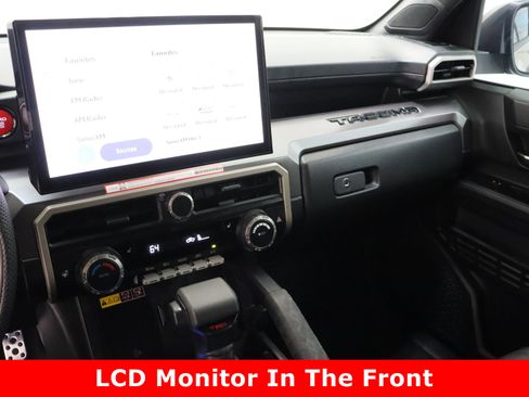 Used 2026 Toyota Tacoma TRD Sport image 17