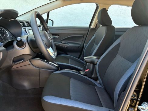 Used 2025 Nissan Versa SV image 24