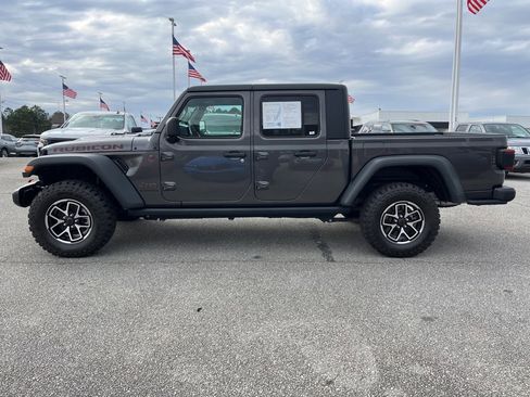 Used 2024 Jeep Gladiator Rubicon image 8
