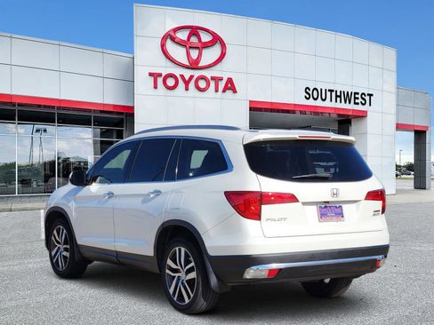 Used 2016 Honda Pilot Touring image 4