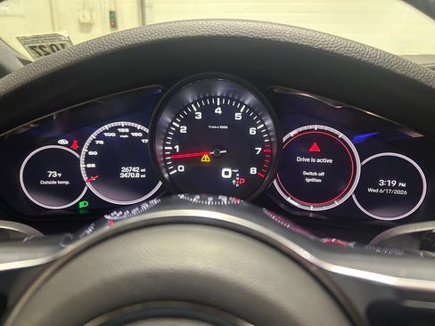 Used 2022 Porsche Cayenne Coupe AWD/4WD image 20
