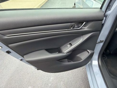 Used 2022 Honda Accord Sport image 15