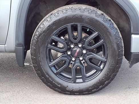 Used 2023 GMC Sierra 1500 Pro w/ Graphite Edition image 9