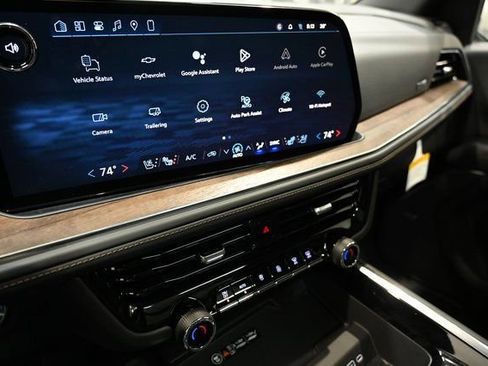 New 2026 Chevrolet Suburban High Country w/ LPO, Chrome Package image 17