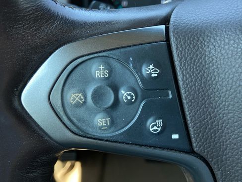 Used 2016 Chevrolet Suburban LTZ AWD/4WD image 29
