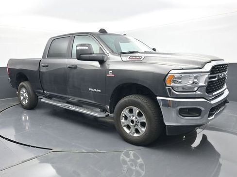 Used 2024 RAM 2500 Big Horn AWD/4WD image 2