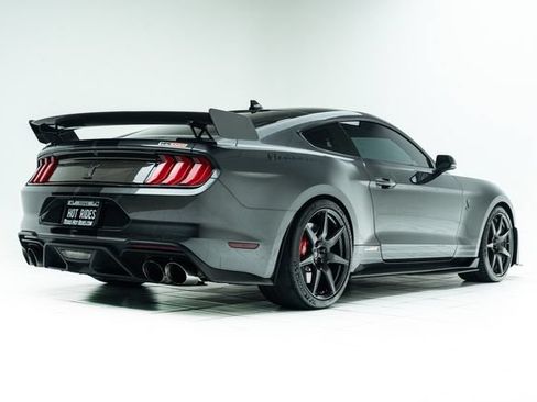 Used 2020 Ford Mustang Shelby GT500 w/ Carbon Fiber Track Pack RWD image 12