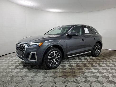 Certified 2023 Audi Q5 2.0T Premium w/ Convenience Package image 5