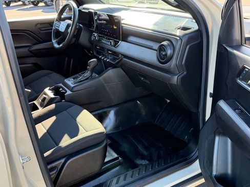 Used 2023 Chevrolet Colorado W/T image 24