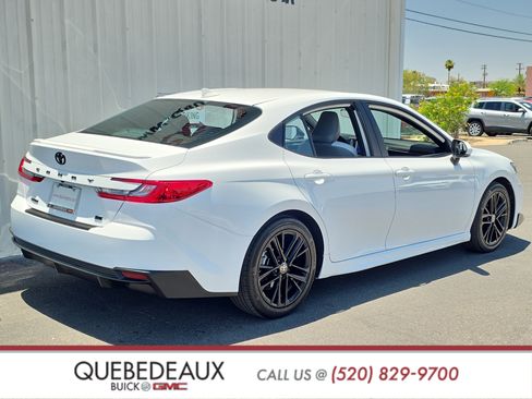 Used 2025 Toyota Camry SE w/ Convenience Package FWD image 7