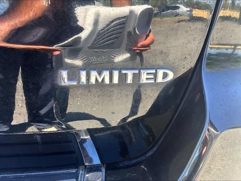 Used 2019 Jeep Grand Cherokee Limited w/ Luxury Group II RWD image 8