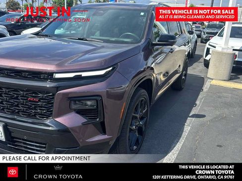Used 2026 Chevrolet Traverse RS w/ LPO, Floor Liner Package FWD image 1