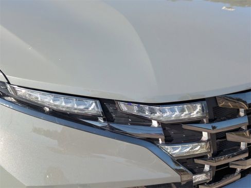 Used 2022 Hyundai Santa Cruz Limited image 9