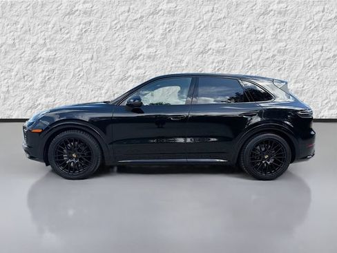 Used 2023 Porsche Cayenne GTS AWD/4WD image 6