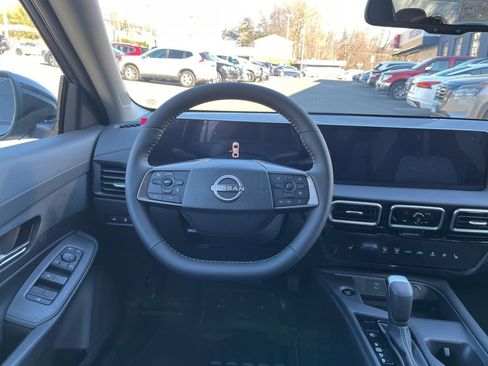 New 2026 Nissan Sentra SV FWD image 33