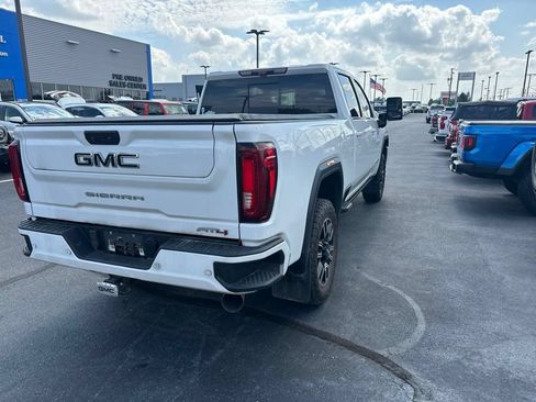 Used 2021 GMC Sierra 3500 AT4 w/ AT4 Premium Plus Package AWD/4WD image 3
