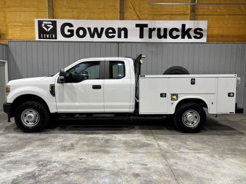 Used 2020 Ford F250 XL w/ Power Equipment Group AWD/4WD image 2