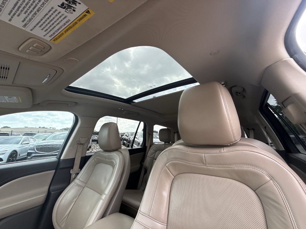 Used 2022 Lincoln Aviator Reserve w/ Elements Package Plus AWD/4WD image 31
