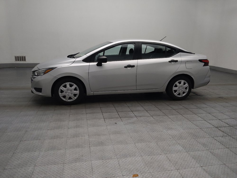 Used 2025 Nissan Versa S FWD image 2