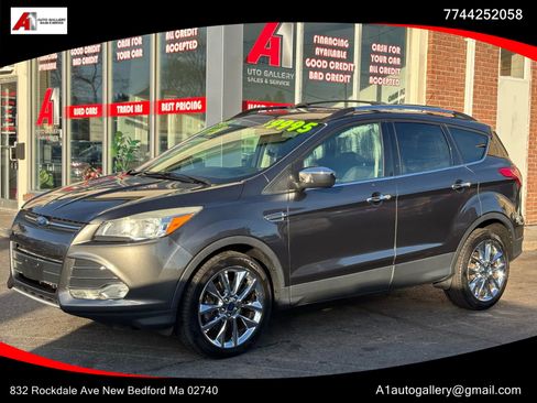 Used 2015 Ford Escape SE w/ SE Chrome Package image 1