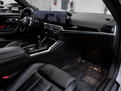 Used 2023 BMW M2 w/ Lighting Package image 20