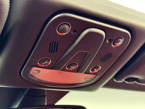 Used 2018 Maserati GranTurismo Sport image 33